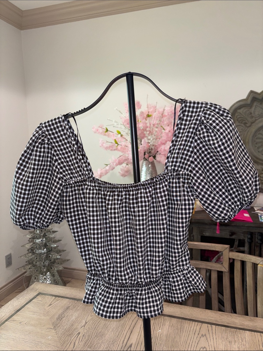 Black & White Gingham Puff Sleeve Crop Top - Women